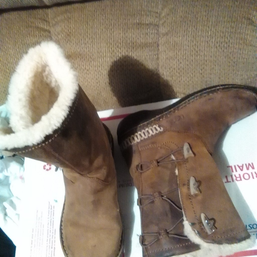 Ugg Winter Boots#Toggle Closure